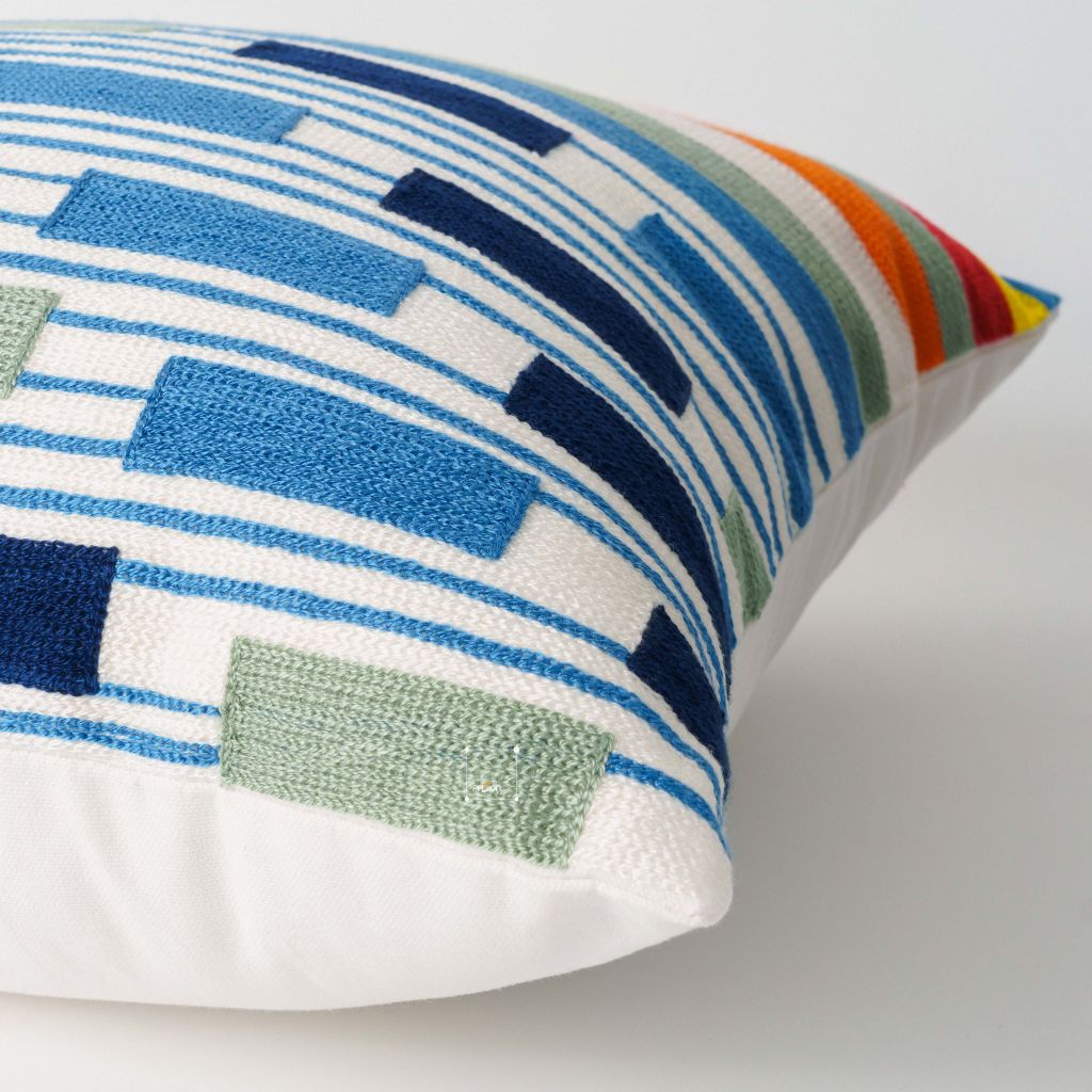 Vỏ Gối Tựa Lưng Thêu Nổi Họa Tiết Color Block Xanh Vàng