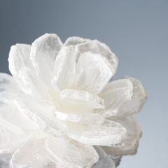 Tượng Quả Cầu Hoa Pha Lê