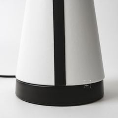 Đèn Bàn Phòng Ngủ Sang Trọng Trắng Queen