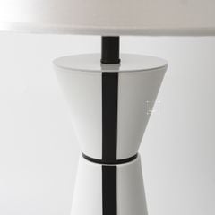 Đèn Bàn Phòng Ngủ Sang Trọng Trắng Queen