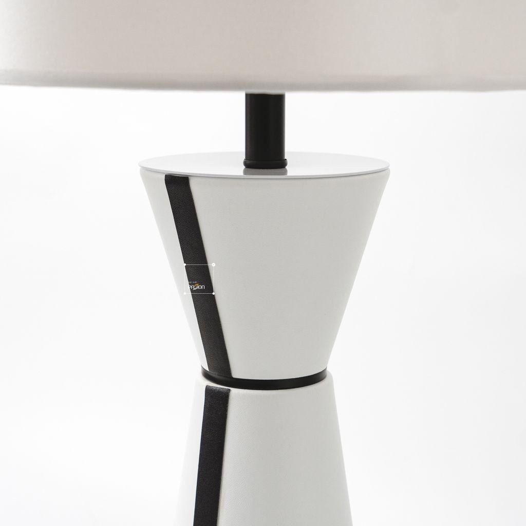 Đèn Bàn Phòng Ngủ Sang Trọng Trắng Queen