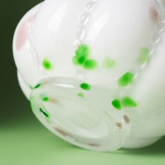 Bình Hoa Thủy Tinh Miệng Nhũ Cánh Hoa Có Quai Tai