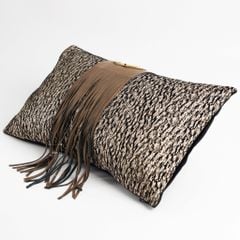 Vỏ Gối Tựa Lưng Trang Trí Tông Đen Cao Cấp