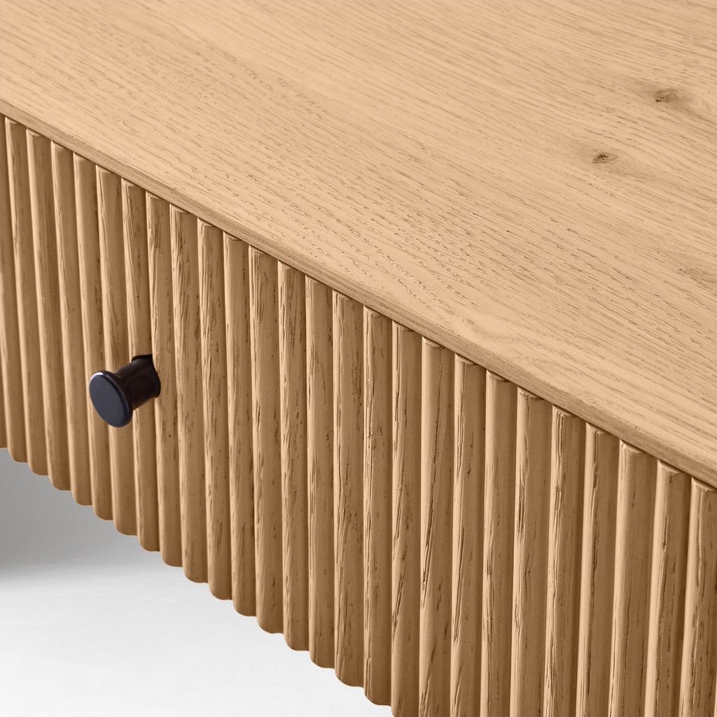 Kệ Treo Tivi Bo Cong Sọc Dọc