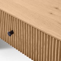 Kệ Treo Tivi Bo Cong Sọc Dọc