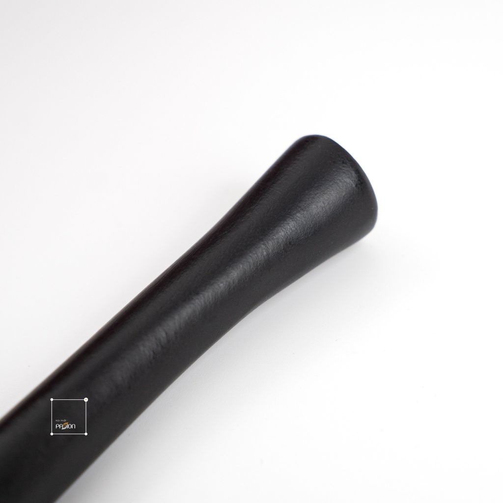 Tượng Trang Trí Quả Lê Đỏ Phong Cách Pháp