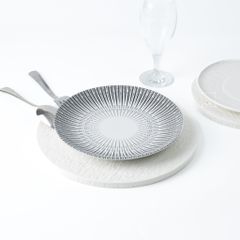 Dĩa Ăn Tròn Họa Tiết Lưới Bắc Âu