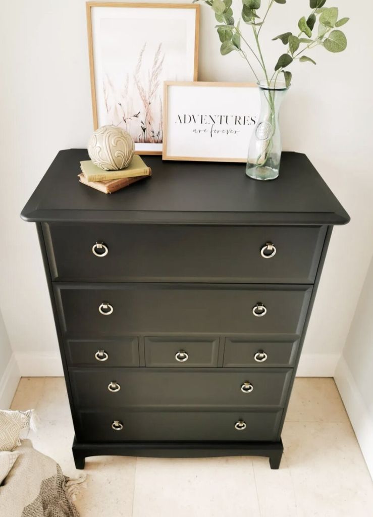 Tủ Đứng Nhiều Ngăn Phong Cách Pháp Spray