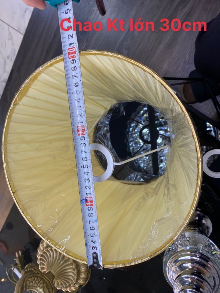 Đèn Bàn Thân Thủy Tinh Phong Cách Hiện Đại