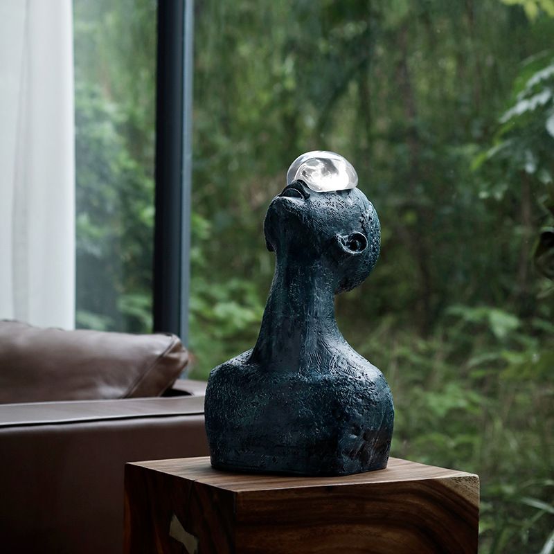 Tượng Điêu Khắc Bán Thân Giọt Nước Trang Trí