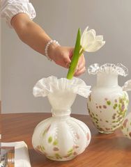 Bình Hoa Thủy Tinh Miệng Nhũ Cánh Hoa Có Quai Tai