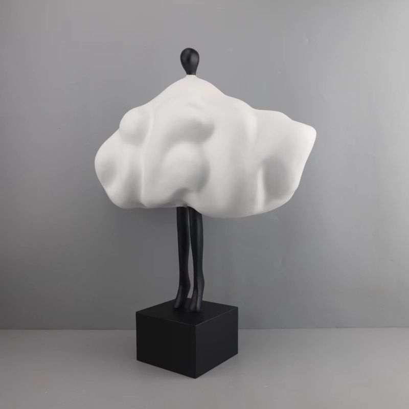 Tượng Decor Hình Nhân Vật Trong Đám Mây Trắng