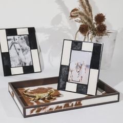 Khung Ảnh Lông Ngựa Decor Phối Trắng Đen Sang Trọng