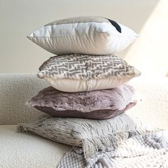 Vỏ Gối Tựa Lưng Sofa Cao Cấp Tông Nâu Tím Sang Trọng