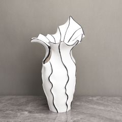 Bình Hoa Decor Kiểu Dáng Hoa Huệ Trắng