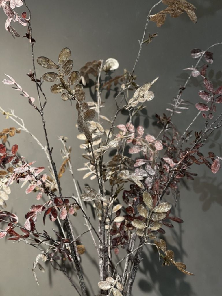 Hoa Giả Trang Trí Mô Hình Cành Lá Nâu Đỏ Khô Châu Âu