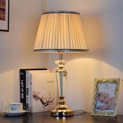 Đèn Bàn Pha Lê Trắng Để Bàn Phòng Ngủ Vintage