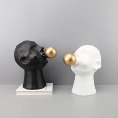 Tượng Decor Hình Cậu Bé Thối Bong Bóng