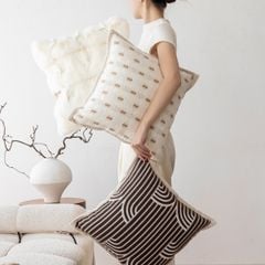 Vỏ Gối Tựa Lưng Nâu Be Hình Học Sang Trọng