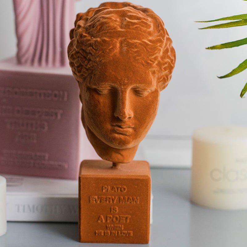 Tượng Trang Trí Nhựa Phủ Nhung Nữ Thần Venus