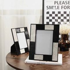 Khung Ảnh Lông Ngựa Decor Phối Trắng Đen Sang Trọng