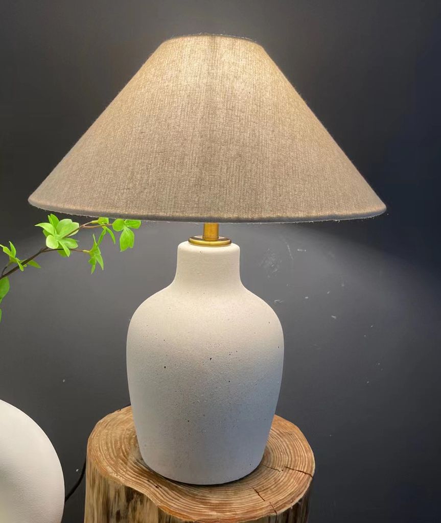 Đèn Bàn Phong Cách Indochine Tối Giản Thân Bầu