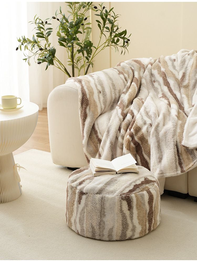 Vỏ Đệm Ngồi Tròn Nhung Gợn Sóng Nâu