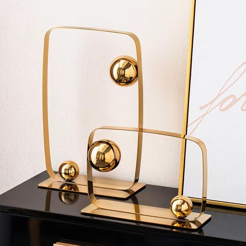 Set 2 Tượng Kim Loại Vàng Phối Bóng Tròn Decor Để Bàn