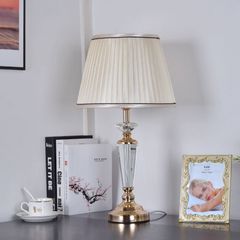 Đèn Bàn Pha Lê Trắng Để Bàn Phòng Ngủ Vintage