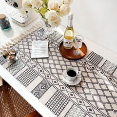 Khăn Trải Bàn Canvas Phong Cách Hepburn Tua Rua