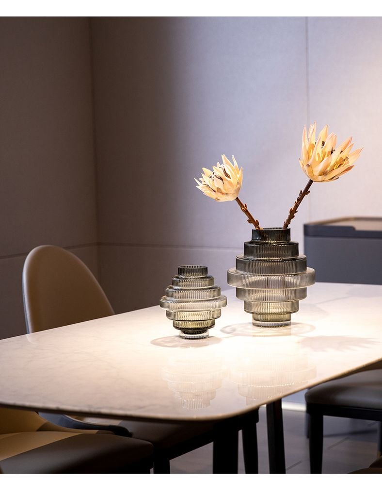 Bình Hoa Thủy Tinh Nâu Phong Cách Tháp Tầng