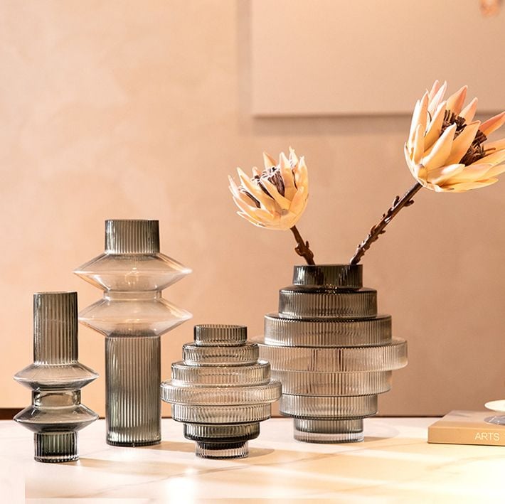 Bình Hoa Thủy Tinh Nâu Phong Cách Tháp Tầng