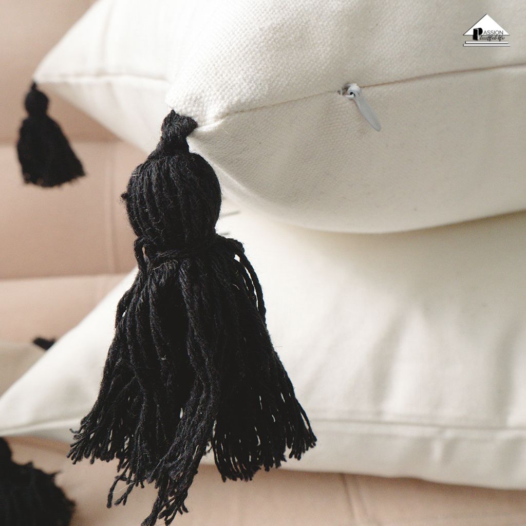 Vỏ Gối Tựa Lưng Sofa Linen Cotton Bohemian Tua Rua