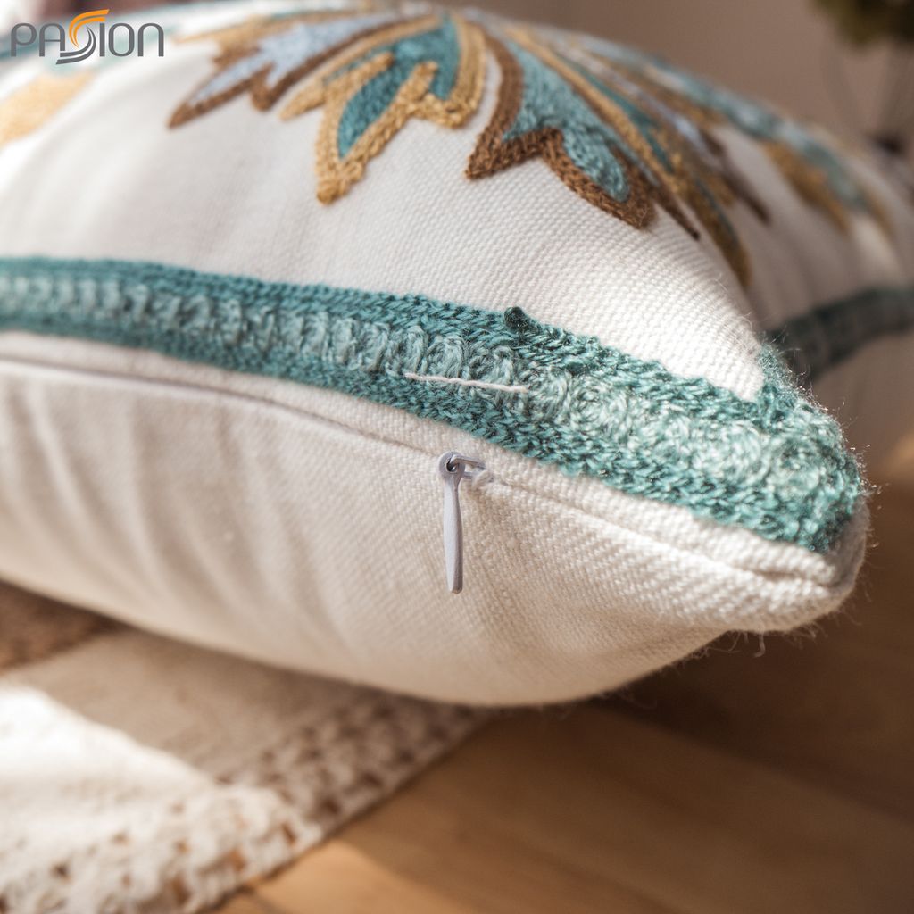 Gối Tựa Lưng Linen Cao Cấp Thêu Hoa Văn Dệt Nổi Tây Âu