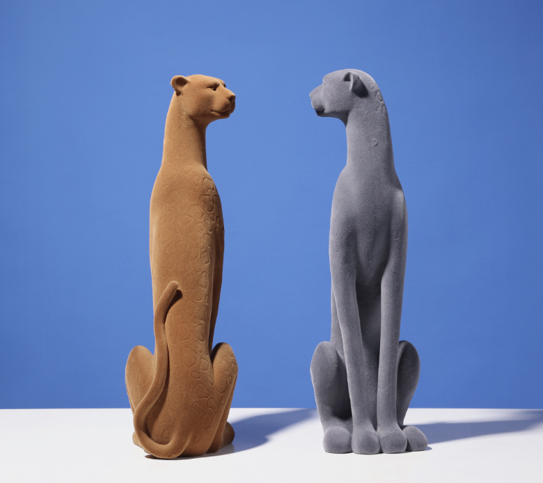 Tượng Báo Nâu Hình Đốm Nhung Ngồi Sang Trọng