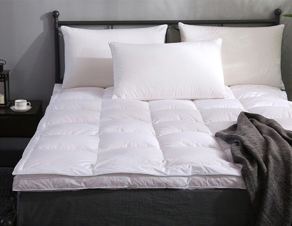 Tấm Làm Mềm Nệm Lông Ngỗng 2 Lớp Khách Sạn