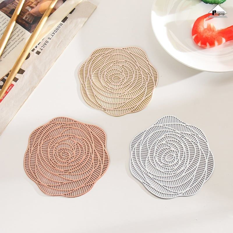 Tấm Lót Bàn Ăn Placemat In Cách Nhiệt Bronzing Sang Trọng