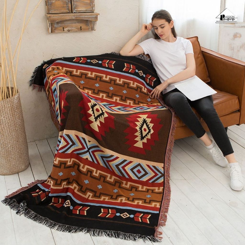 Thảm Phủ Sofa Họa Tiết Cổ Điển Nâu Bắc Âu Kilim