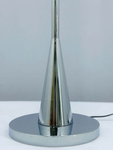 Đèn Sàn Đứng Chân Kim Loại Bạc Chao Nâu Hiện Đại