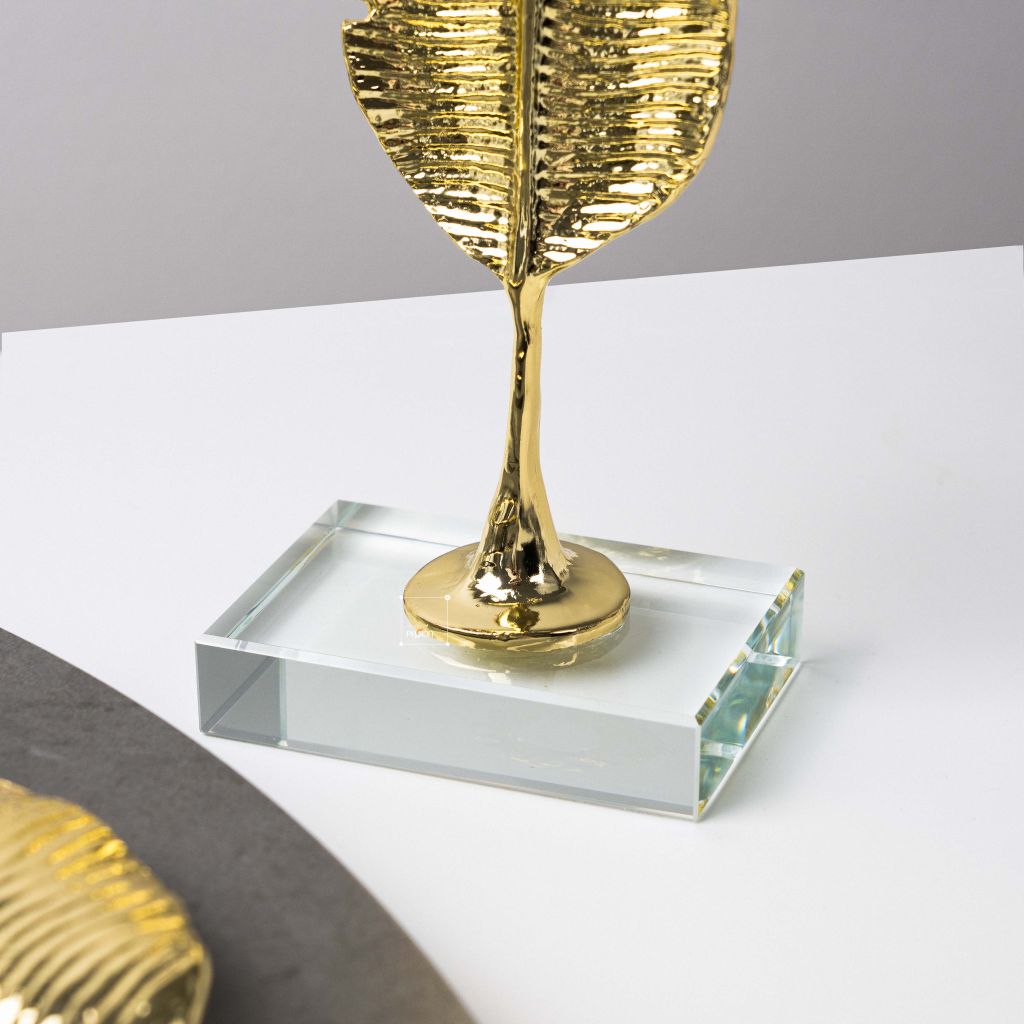 Tượng Trang Trí Chiếc Lá Chuối Ánh Vàng Đế Pha Lê