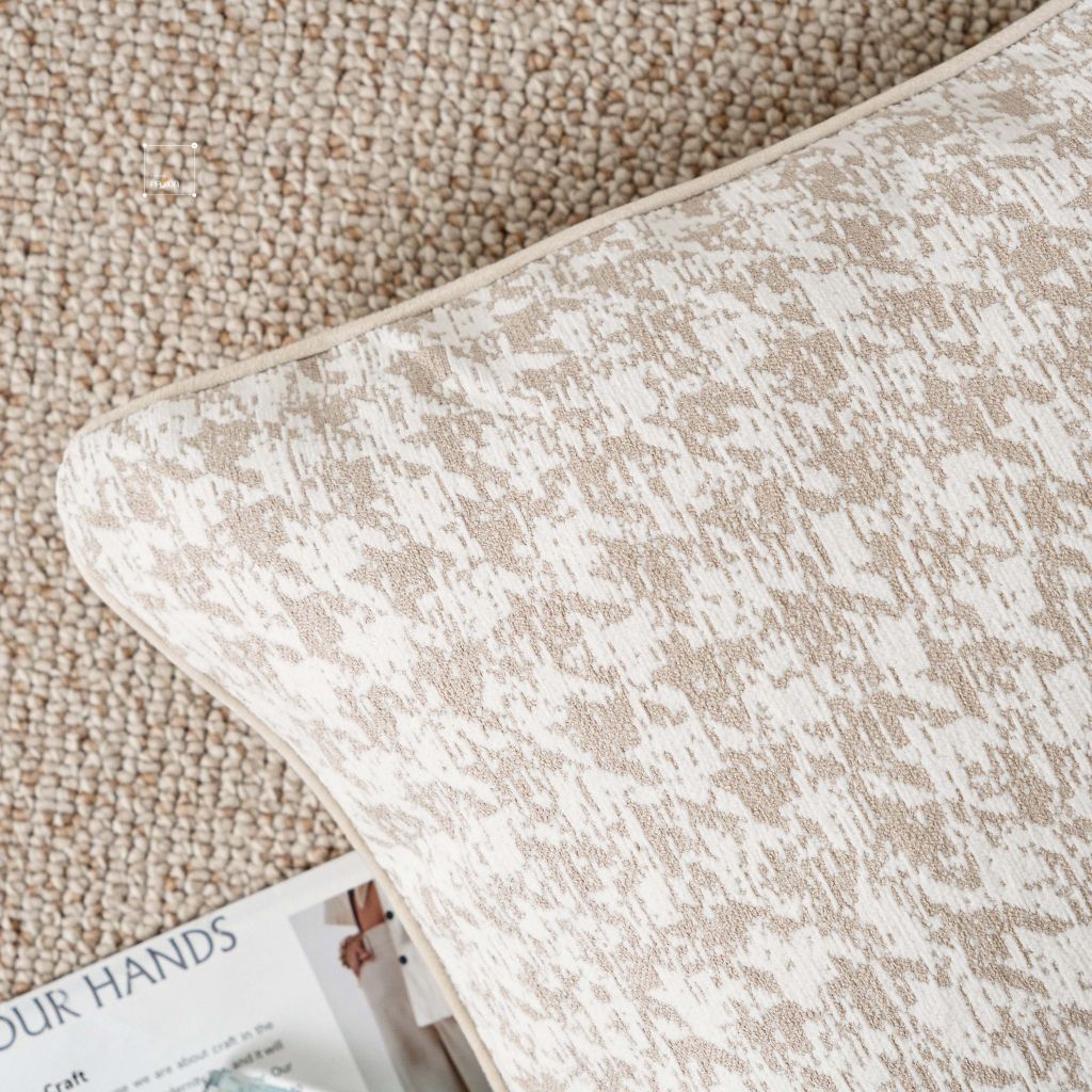 Vỏ Gối Tựa Lưng Sofa Tông Kem Trừu Tượng Wabi Sabi
