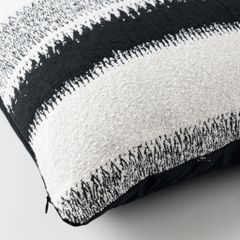 Vỏ Gối Tựa Lưng Sofa Trang Trí Đen Hình Học Dạ Nỉ