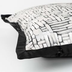 Vỏ Gối Tựa Lưng Trang Trí Thêu Cao Cấp Size 50cm - Mê Cung Xám