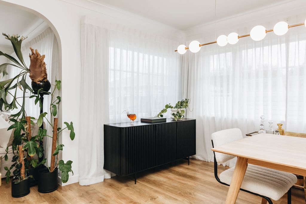 Tủ Sideboard Linea Sọc Đen