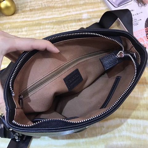 Túi nam GUCCI đeo chéo 25cm da mềm đẹp