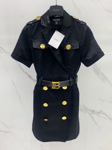 Đầm BALMAIN* hoạ tiết logo khuy vàng kèm belt dáng khoẻ siêu đẹp sang VIP 1:1