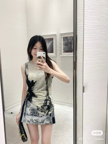 Áo ba lỗ Di*or* hoạ tiết vạt nhọn kiểu đẹp cao cấp