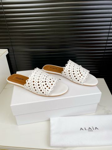 Dép nữ Alaia* da bò dập lỗ hoạ tiết đẹp sang VIP 1:1 chất lượng hàng đầu