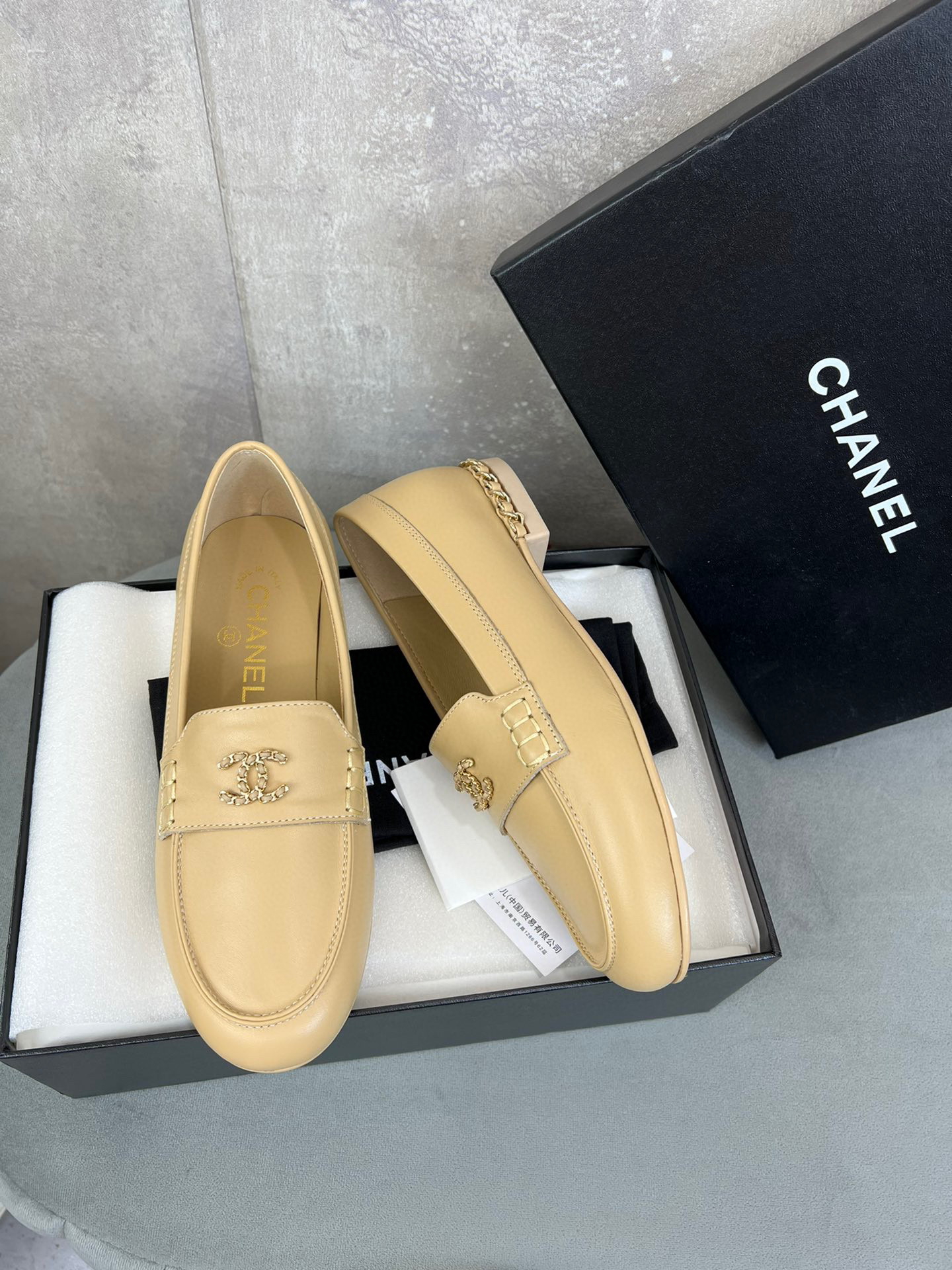 Giày nữ Loafer chanel* da bò lỳ gót viền xích đẹp sang SIÊU CẤP 1900k – lien fashion Giày nữ Loafer chanel* da bò lỳ gót viền xích đẹp sang SIÊU CẤP 1900k – lien fashion