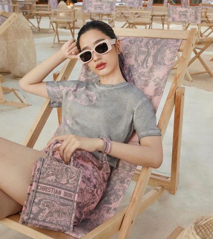 Kính nữ Dior